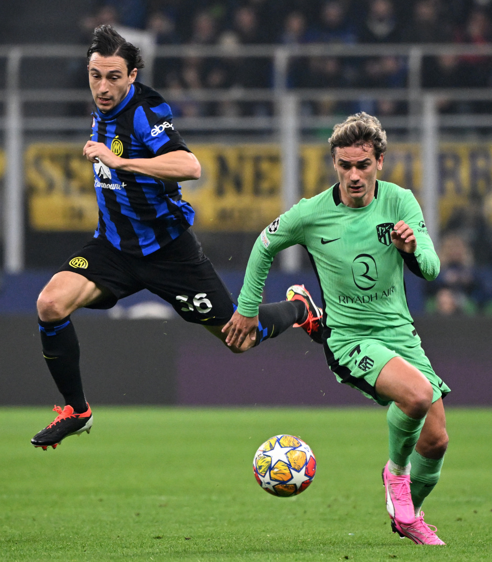 图片报：虽然脚踝疼痛感依然强烈，但基米希想带伤出战阿森纳