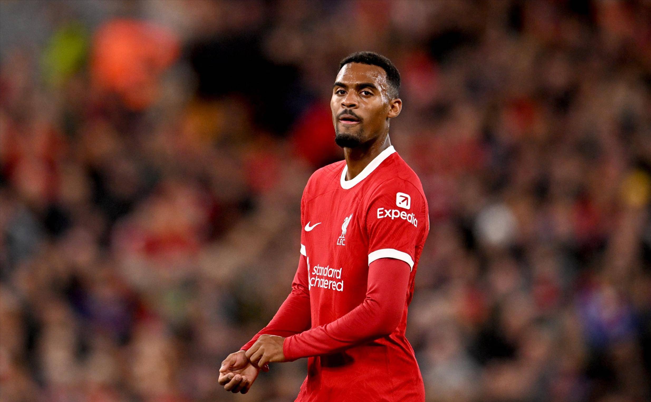 彻底放弃？阿贾克斯客战卡拉巴克首发：多名小将轮换登场