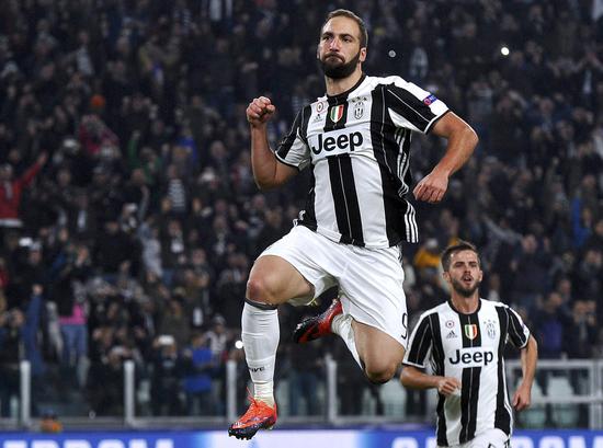 戏剧要来了吗？诺里斯超越角田时四轮出白线，被赛会记录