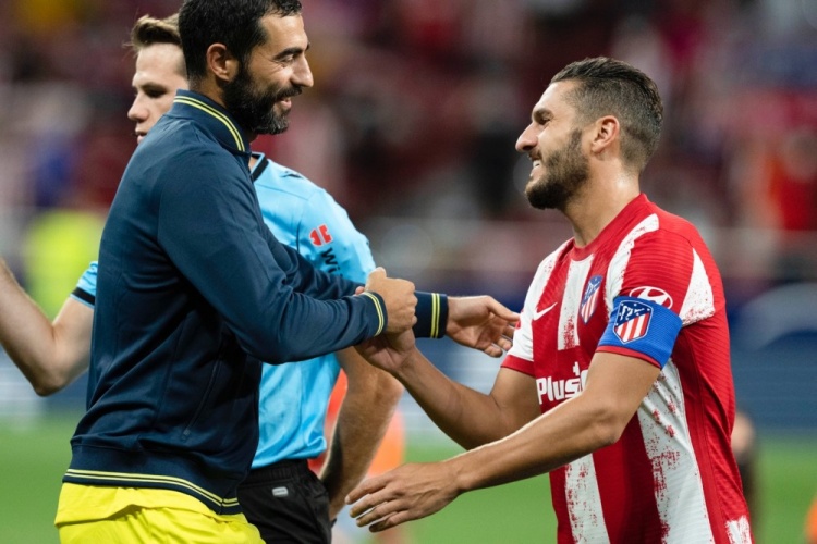 蛇精灵大战红魔鬼！意甲官方发布米兰德比预热海报